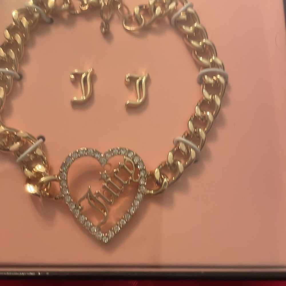 Cuban Link juicy couture heart bracelet with matching earrings - Picture 2 of 2